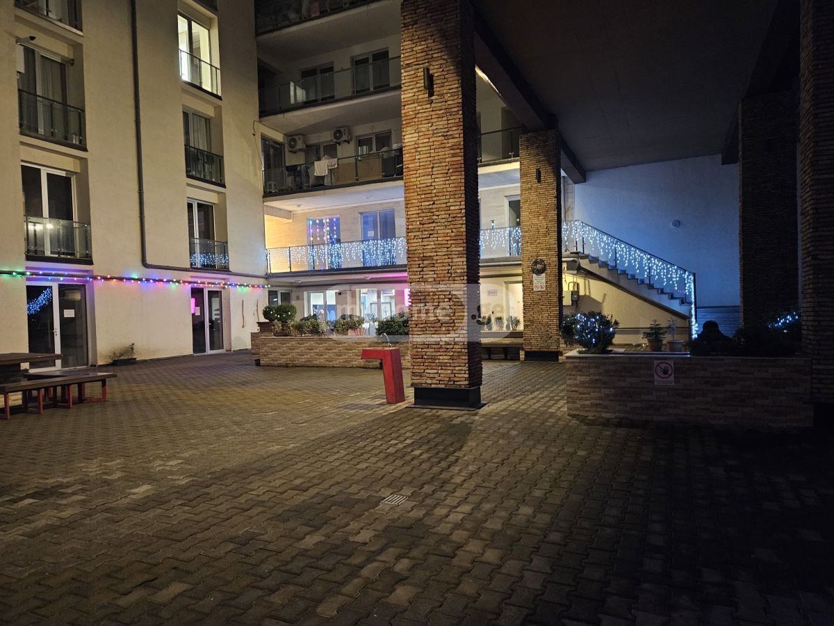 ქირავდება 3 ოთახიანი ბინა