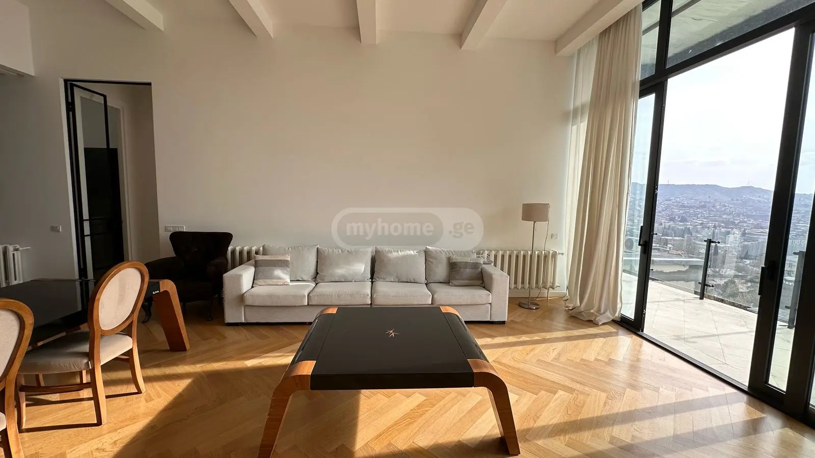 ქირავდება 3 ოთახიანი ბინა